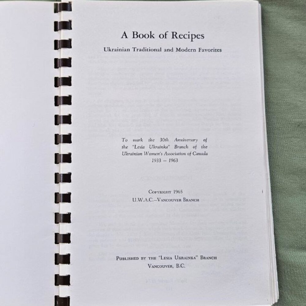 Vintage 1974 The Art of‎ Cooking Ukrainian Style A Book of Recipes 8th Edition - Picture 2 of 15